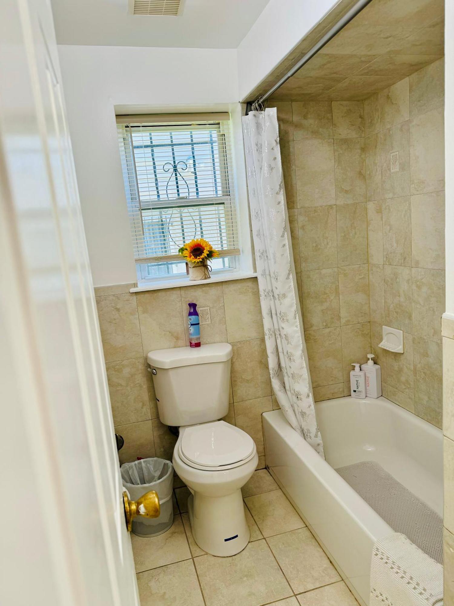 Cozy Evergreen Apartment By Newark Airport Exterior photo